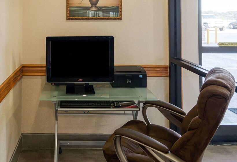 Отель Quality Inn Buffalo