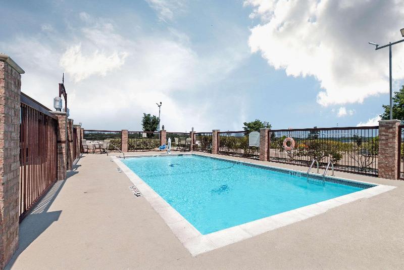 Отель Quality Inn Buffalo