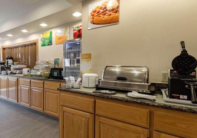 Отель Quality Inn Buffalo