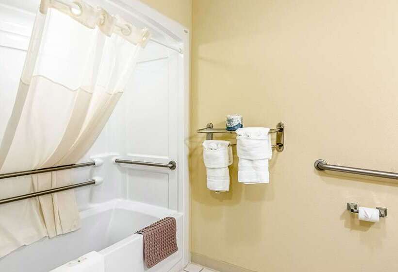 فندق Quality Inn Burkeville Hwy 360 & 460