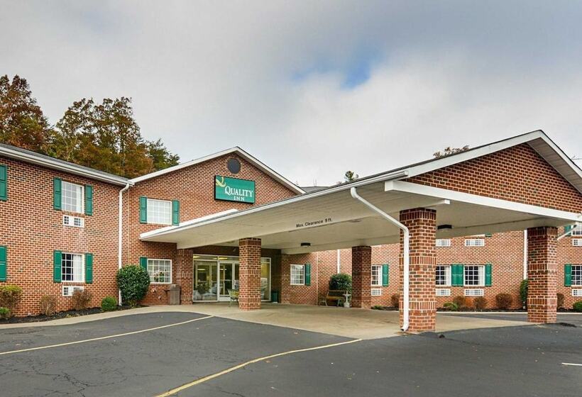 فندق Quality Inn Burkeville Hwy 360 & 460