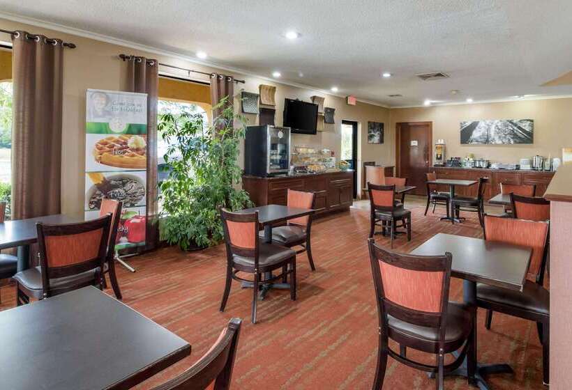 فندق Quality Inn