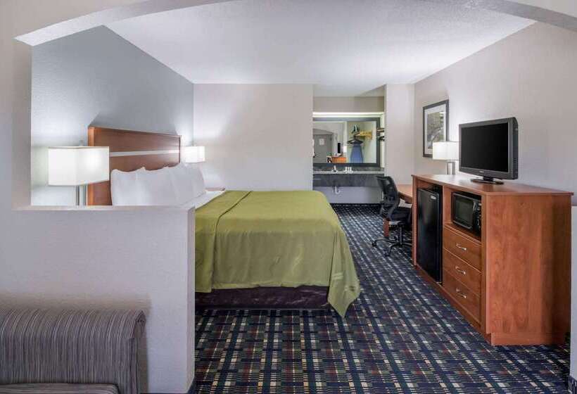 فندق Quality Inn