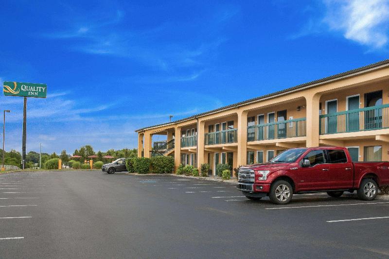 فندق Quality Inn