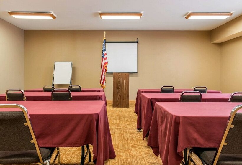 فندق Quality Inn Jacksonville Near I72