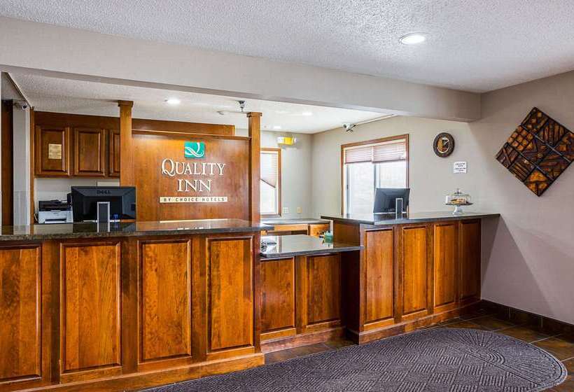 Отель Quality Inn Mitchell I 90