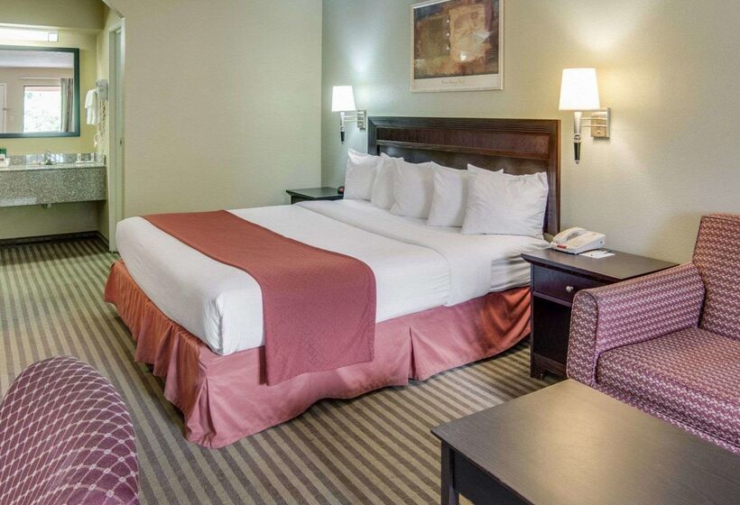 ホテル Quality Inn Mt. Pleasant