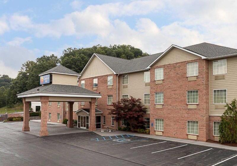 Отель Quality Inn & Suites