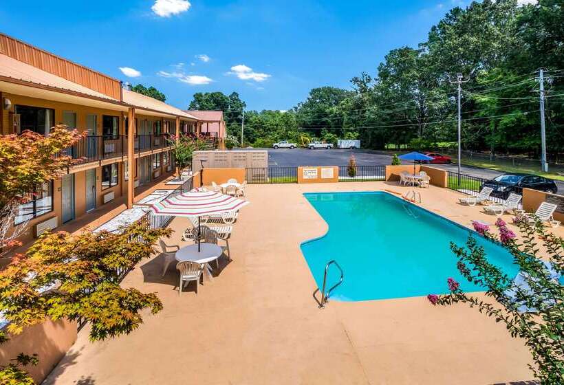 فندق Quality Inn & Suites Corinth West