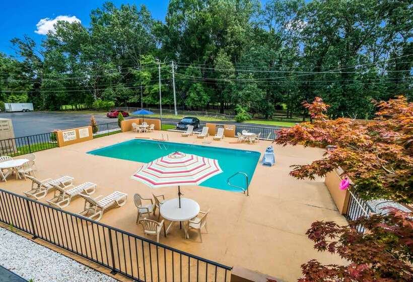 فندق Quality Inn & Suites Corinth West