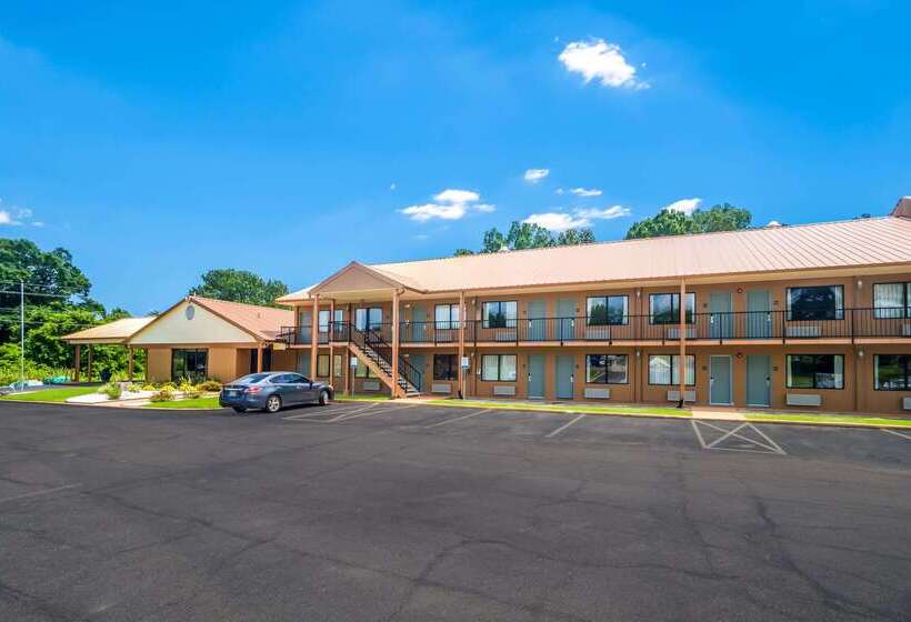 فندق Quality Inn & Suites Corinth West