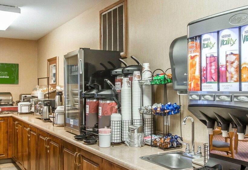 فندق Quality Inn & Suites Fort Madison Near Hwy 61