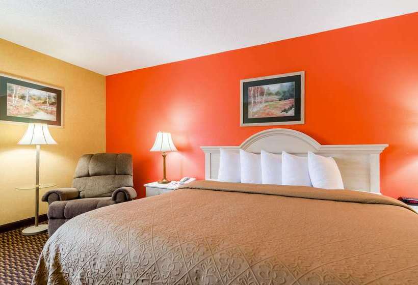 酒店 Quality Inn & Suites