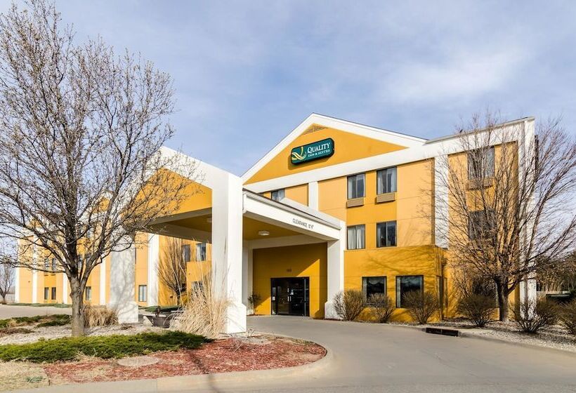 酒店 Quality Inn & Suites