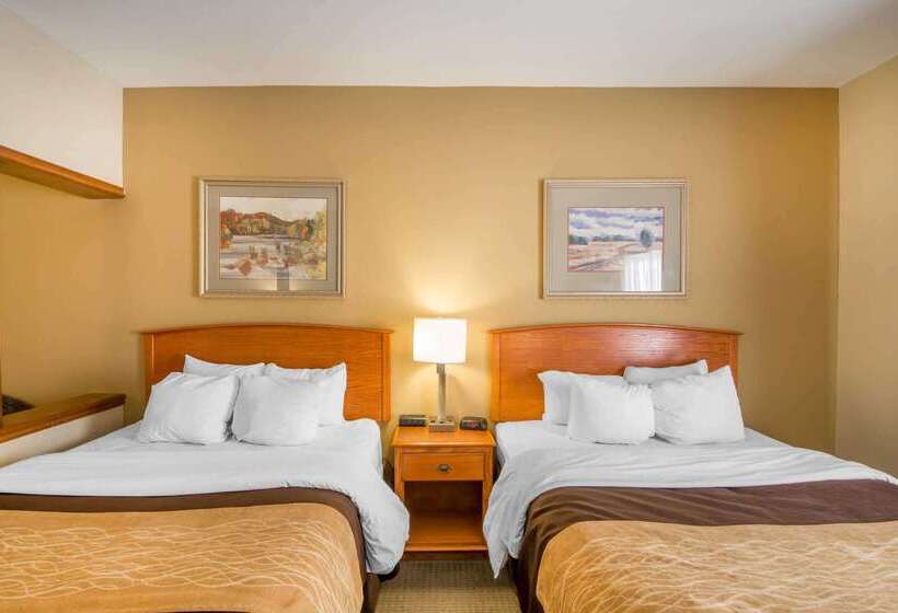 호텔 Quality Inn & Suites Midamerica Industrial Park Area
