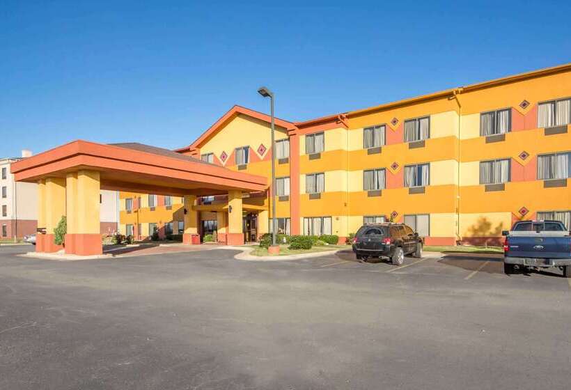 호텔 Quality Inn & Suites Midamerica Industrial Park Area