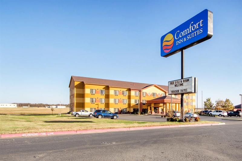 호텔 Quality Inn & Suites Midamerica Industrial Park Area