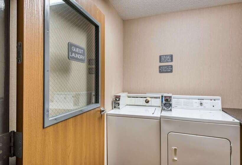 هتل Quality Inn & Suites