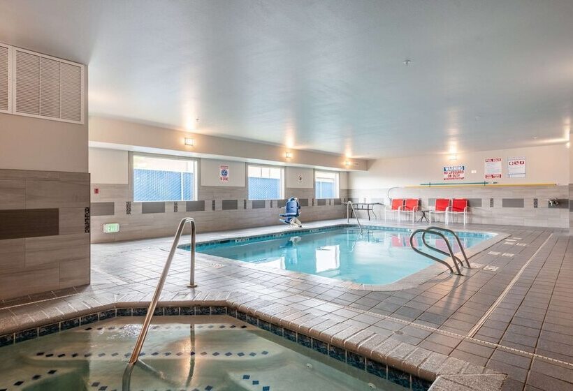 هتل Quality Inn & Suites