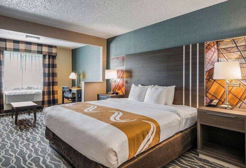 هتل Quality Inn & Suites