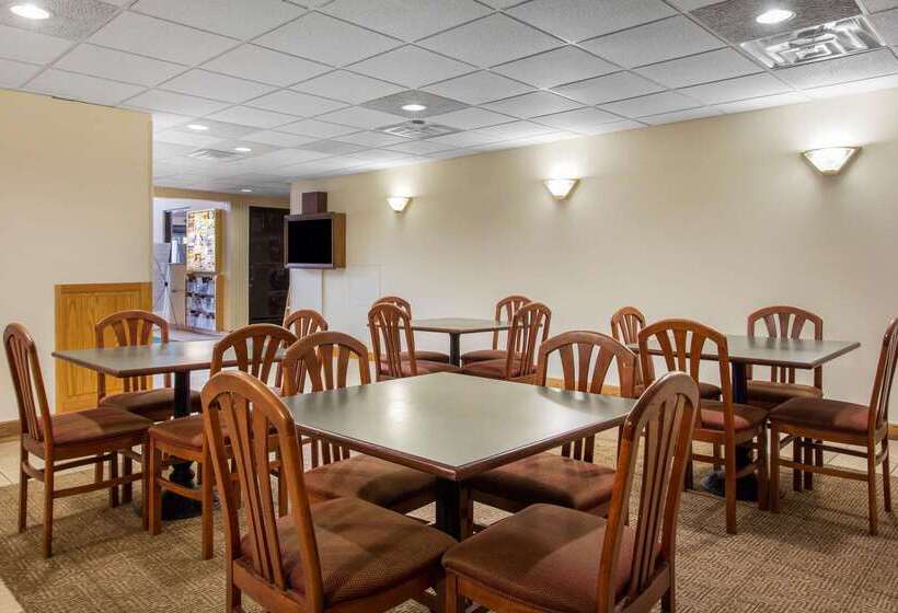 Отель Quality Inn Surfside Myrtle Beach