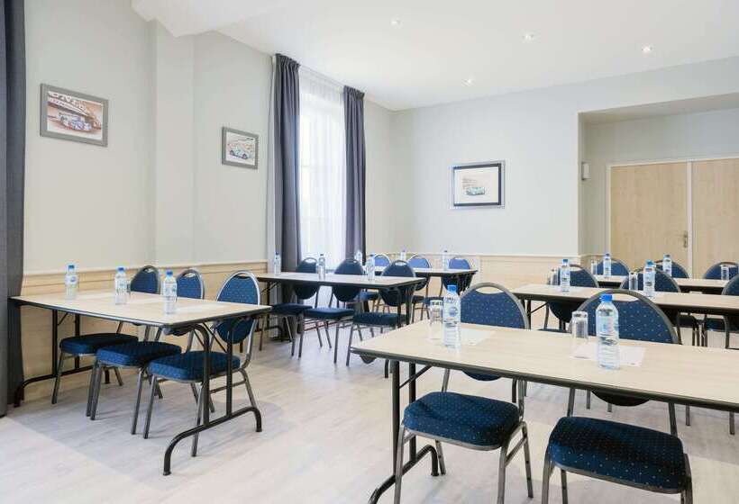 هتل Le Circuit Le Mans