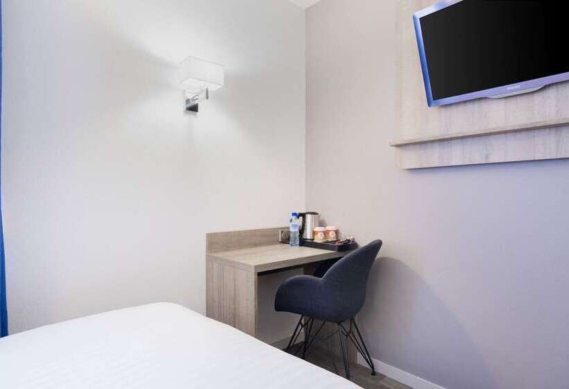 هتل Le Circuit Le Mans