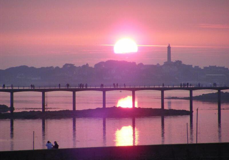 בית מלון כפרי Relais & Chateaux Le Brittany & Spa