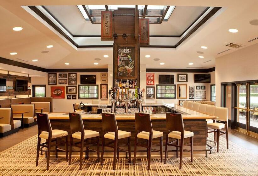 Отель Sonesta Atlanta Airport South