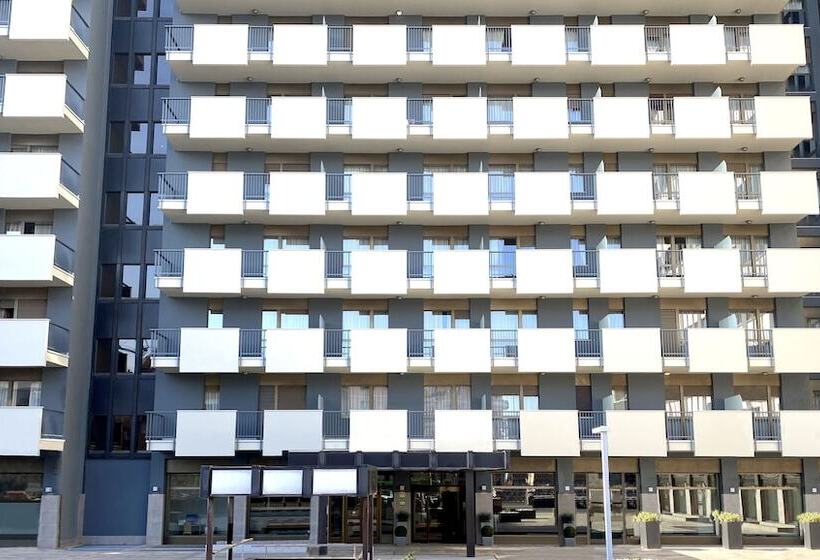 UNA HOTELS Hotel & Residence Contessa Jolanda Milano