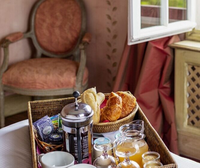 Отель Villa Catarie