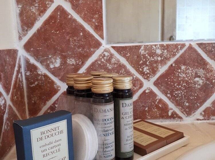 Отель Villa Catarie