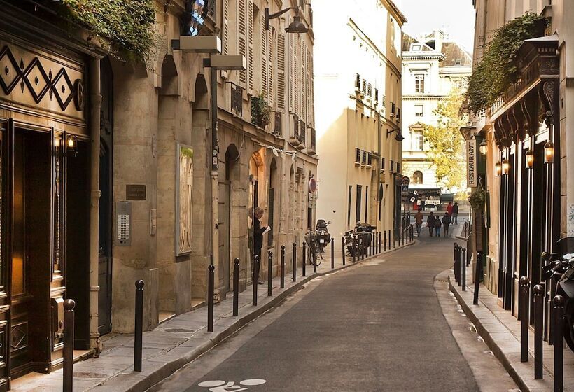 호텔 La Villa D Estrées Saint Germain