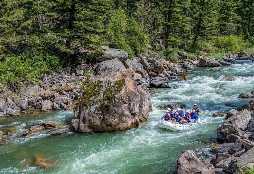 هتل Whitewater Inn