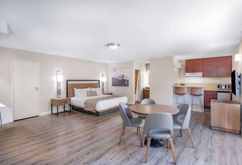 ホテル Wyndham Garden San Diego