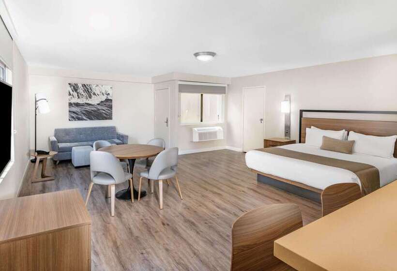 ホテル Wyndham Garden San Diego