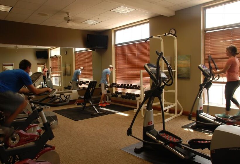 The Plaza Hotel & Suites Winona