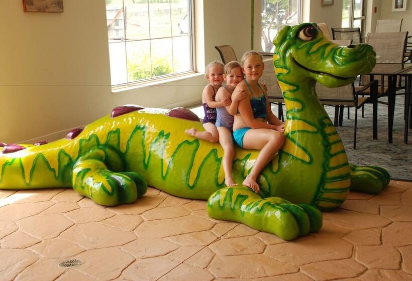 The Plaza Hotel & Suites Winona