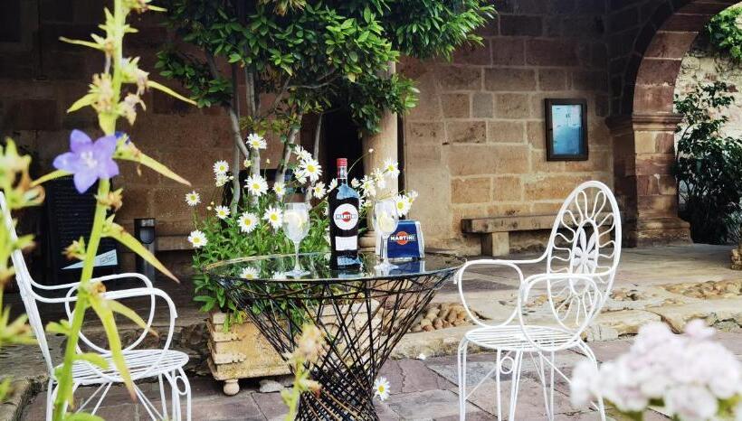 Общежитие La Posada Del Santuario