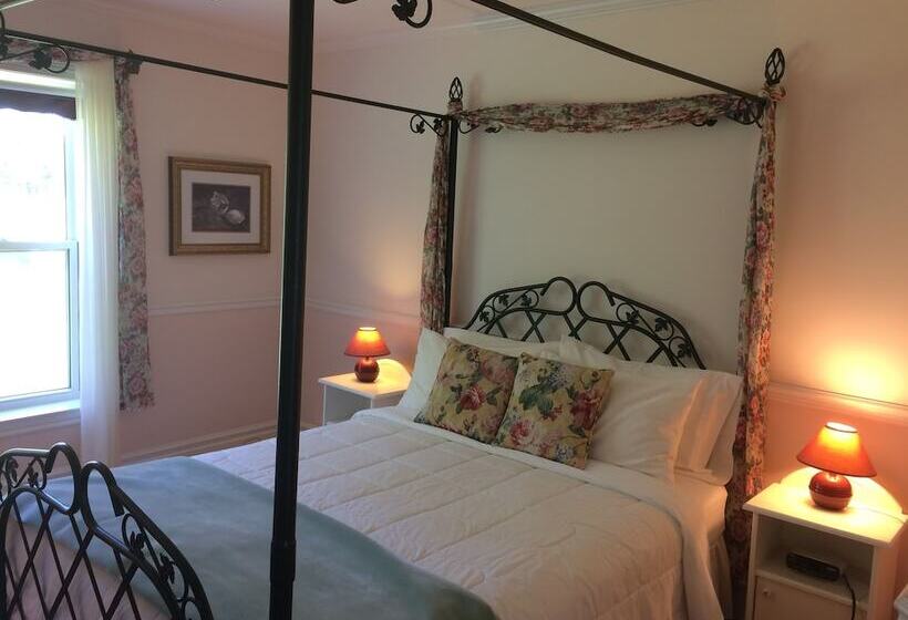 مبيت وإفطار The Parrsboro Mansion Inn