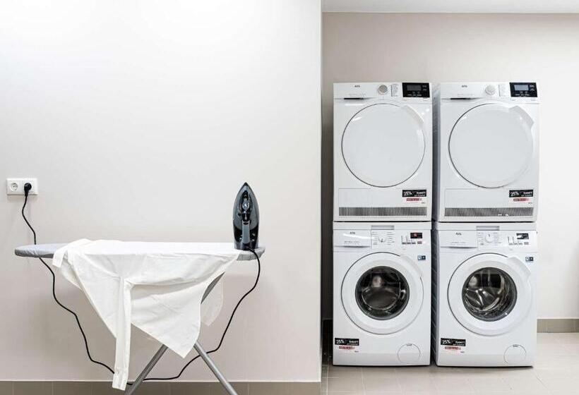 Elaya Hotel Oberhausen Ehemals Ana Living Oberhausen By Arthotel Ana