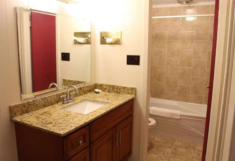 فندق على الطريق Sauble Beach Lodge