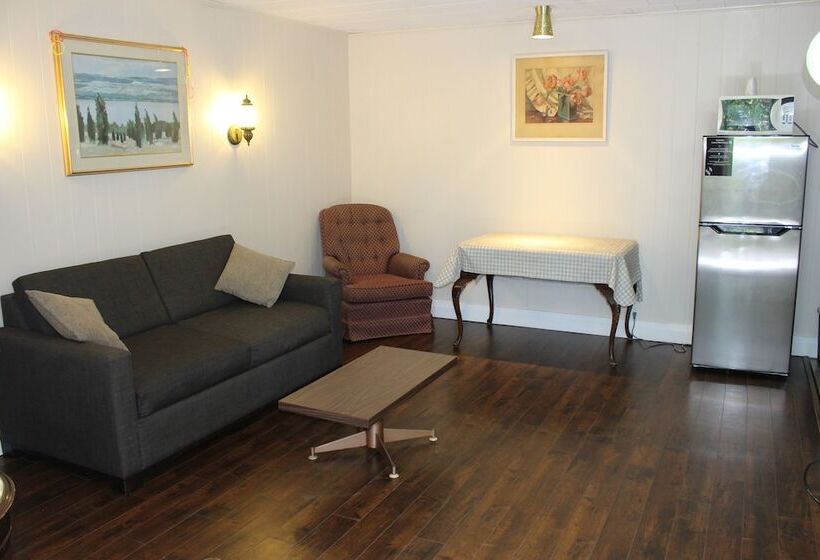 فندق على الطريق Sauble Beach Lodge