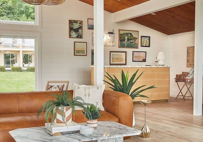 The June Motel, Sauble Beach