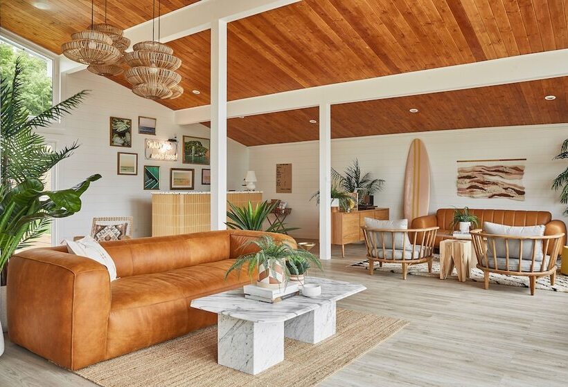 The June Motel, Sauble Beach