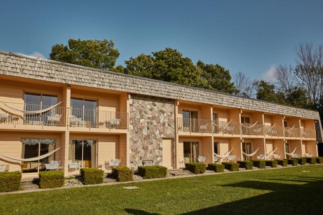 The June Motel, Sauble Beach
