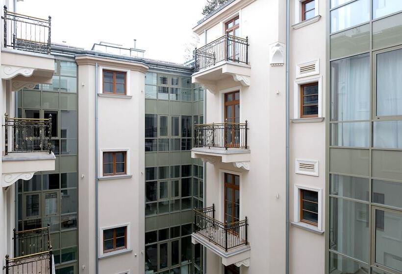 Ventus Rosa Boutique Apart