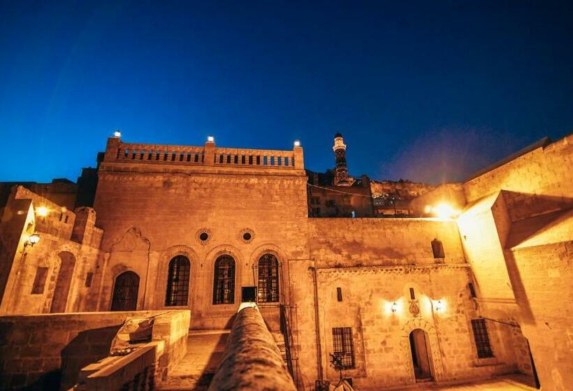 هتل Maristan Tarihi Konak