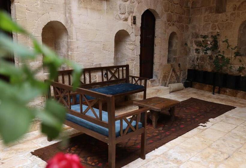 هتل Maristan Tarihi Konak