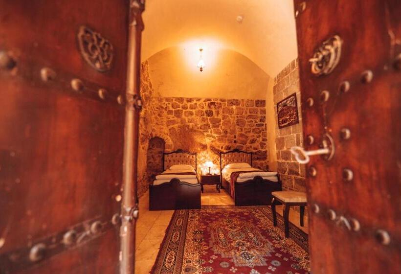 هتل Maristan Tarihi Konak